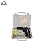 دستگاه مخصوص جوش پلاستیک. شامل تفنگ جوش، انبر و سوزن‌های فلزی درون یک جعبه سفید رنگ